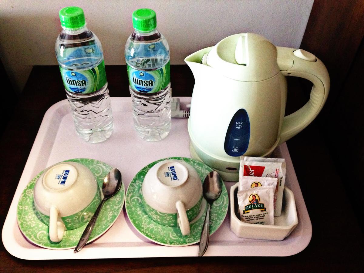 Greensa Inn Surabaya Buitenkant foto