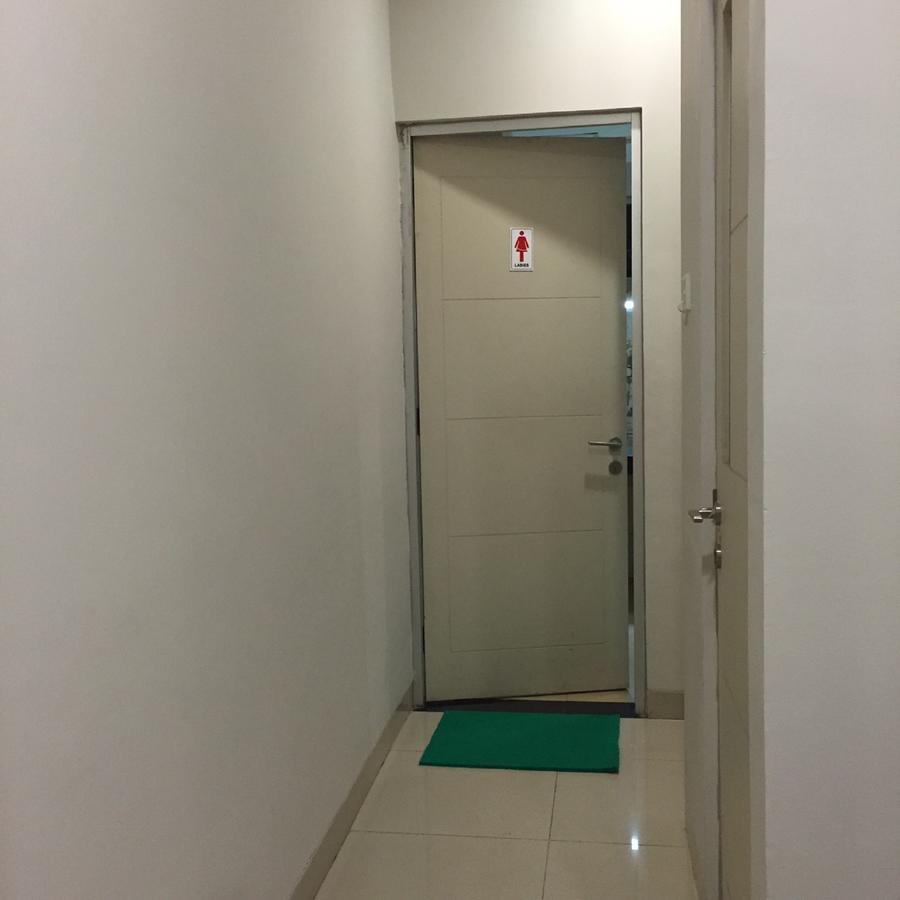 Greensa Inn Surabaya Buitenkant foto