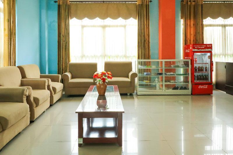Greensa Inn Surabaya Buitenkant foto